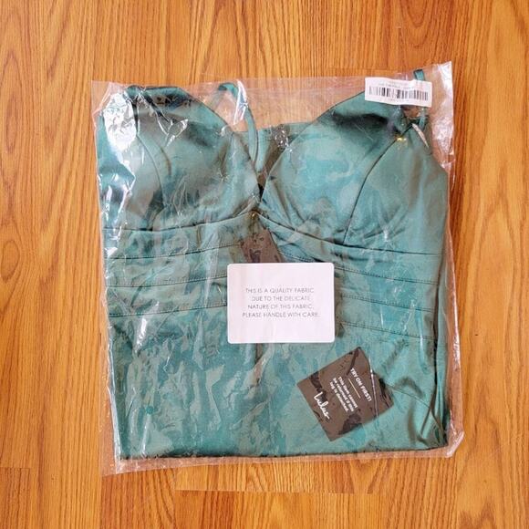 Lulus Alluring Energy Emerald Green Satin Mini Bodycon Dress - Picture 2 of 4